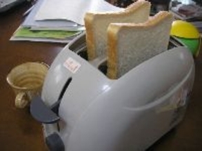 オーブンレンジで「トースト」を焼きにくい理由