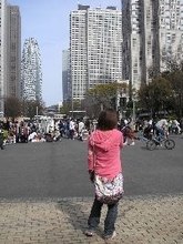 道を聞くとき、どんな人に声をかけますか