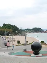 韓国の田舎の港町に“ドラゴンボール”があった