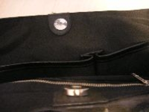 バッグのマグネット、携帯電話に影響ないの？