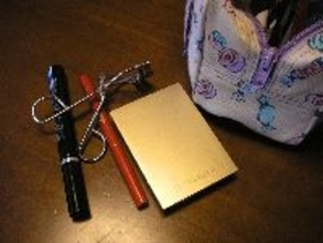 「女は化粧をしないほうが肌荒れしない」のか