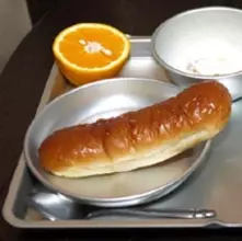 給食揚げパンの発祥を探せ