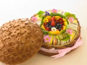 王様気分になれるお花見サンドイッチ