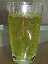 「緑茶のコーラ」を飲んでみた