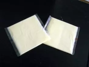 溶けるチーズと溶けないチーズ、その違いは？