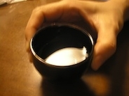 お酒を飲むと、膝などの関節が痛みませんか