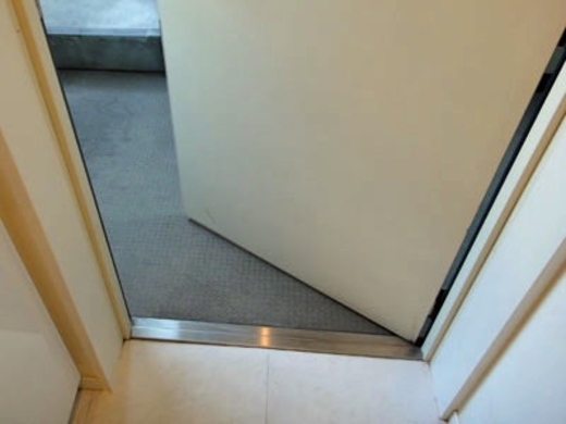 食事中のクシャミ 食べ物が鼻の奥に入ったら エキサイトニュース