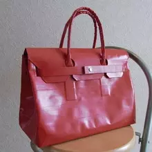 ガムテープで、こんなモノ作っちゃいました