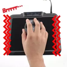 “音”を体感できるマウスパッド