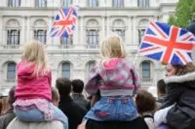 英国旗デザインの靴下は3秒に1足売れた！　英ダイヤモンド・ジュビリーはどれくらいの規模だったのか