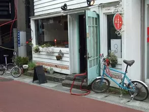 平日の朝だけ開店するカフェで「朝活」を考察してみる