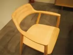 世界的に評価の高い木工家具、広島県発のマルニ木工