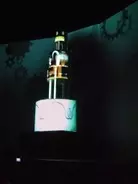 ケーキに映像を投影！　驚きの3Dプロジェクションマッピング