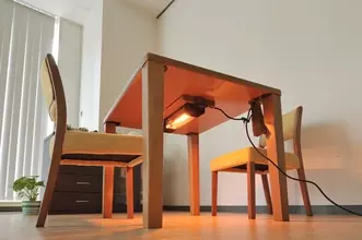 布団要らずで足元まで暖かくするこたつ