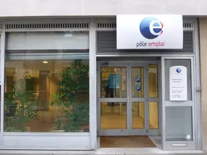 3年間も失業保険が出続けるフランス