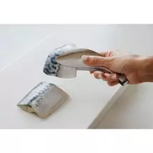 指先が伸びたかのような錯覚をしてしまうトング