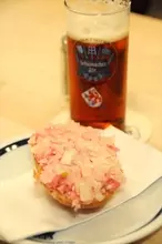 噂の豚の生肉料理「メット」を食べてみた