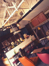 お年寄りに人気? 東京都北区の古工場を改装したカフェ「ODEON shokudo & cafe」
