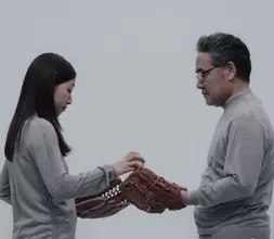 感動で涙が止まらぬ！ 「親子の絆」を描いたドコモのCM動画