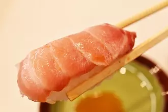 回らないかっぱ寿司 「鮨ノ場」　老舗チェーンが本気で新業態を作るとこうなる