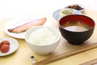 朝食ダイエットは結局なにを食べればいいのか　ダイエット専門院に聞く