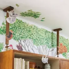 家具転倒防止ポールにコアラの影　楽しく防災できそうなデコシール