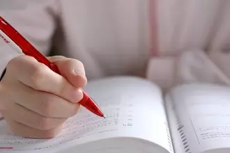 免許取得から約15年。改めて運転免許試験問題を解いてみた！　（PR）