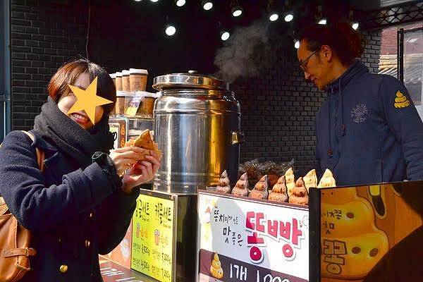 韓国の「うんち焼き」を食べてみた！