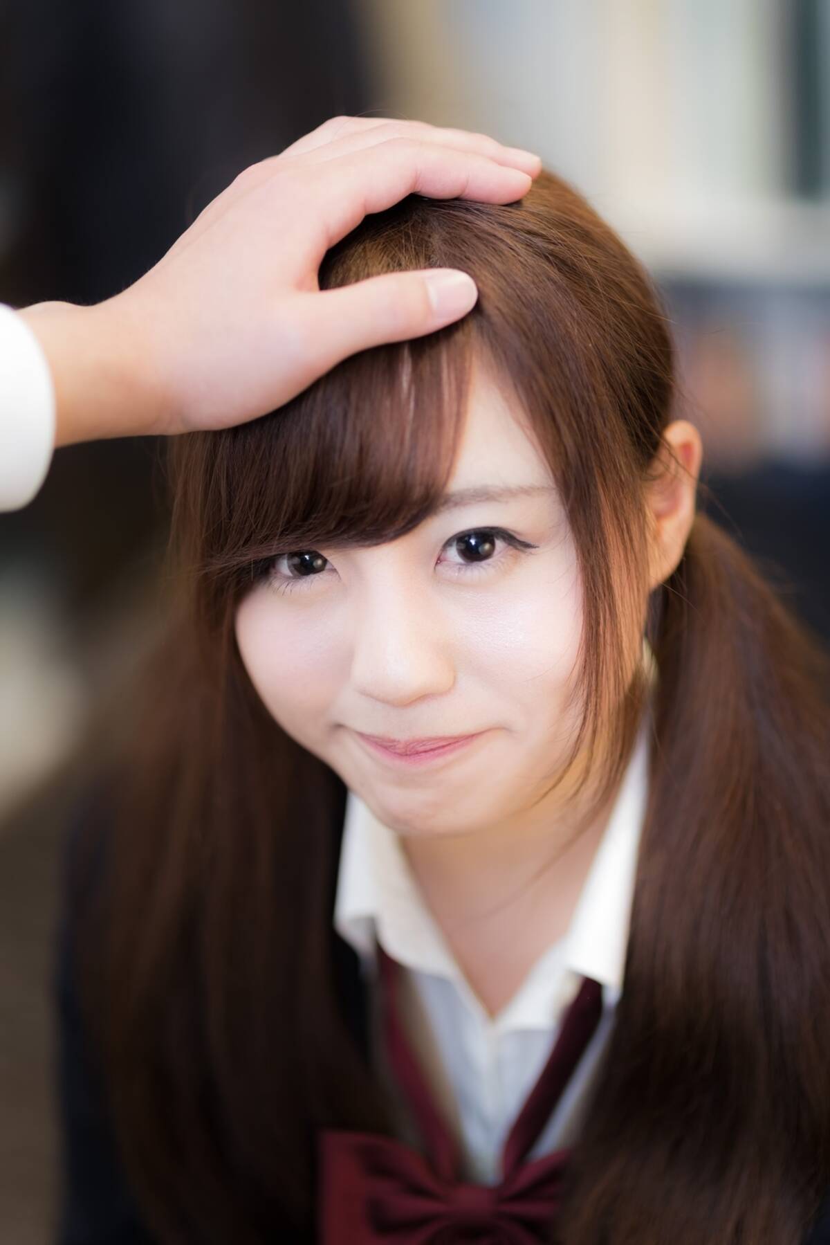 女子への 頭ポンポン は許されざる行為なのか エキサイトニュース