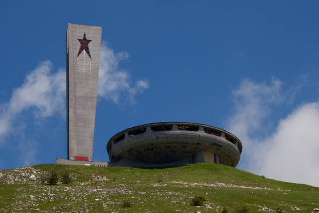 東欧に残るブルガリア共産党の巨大廃墟に行ってみた エキサイトニュース