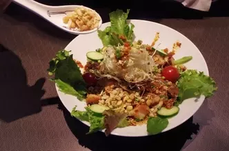 シリアルとのコラボが新境地「フルグラ冷やし中華」を食べてきた