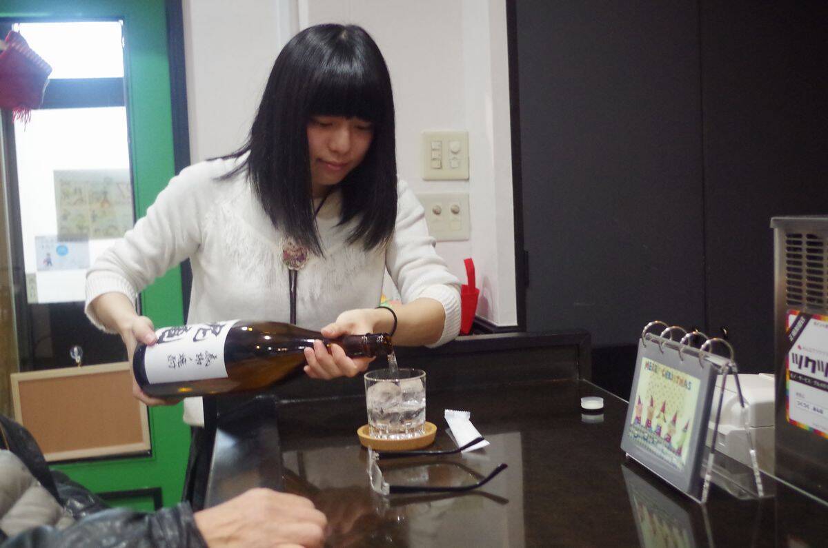 「山崎」も300円で飲める！「宅飲み酒場」の原価率は50％超え
