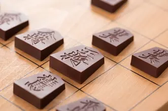 将棋の駒型チョコレートの再現度がすごい！　日本将棋連盟も推薦