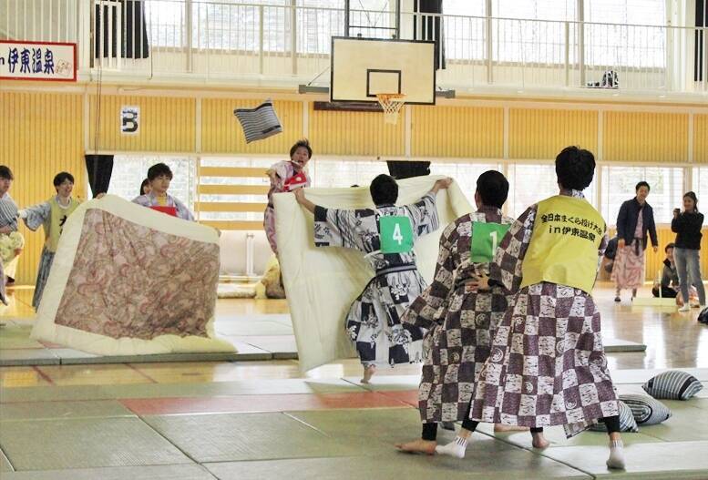 「全国まくら投げ大会」が想像以上に激しかった！