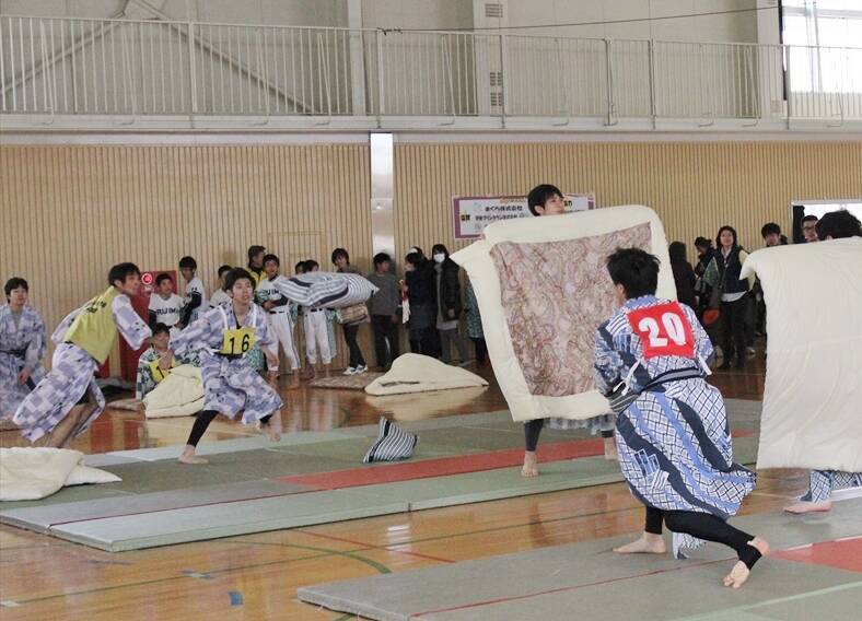 「全国まくら投げ大会」が想像以上に激しかった！