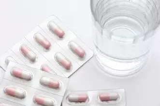 食前・食間に飲むべき薬を飲み忘れたら？　薬剤師にどうするのがいいか聞いた