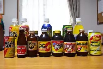 「オロナミンC」系飲料No.1を決めろ！　炭酸栄養ドリンク15種飲み比べ