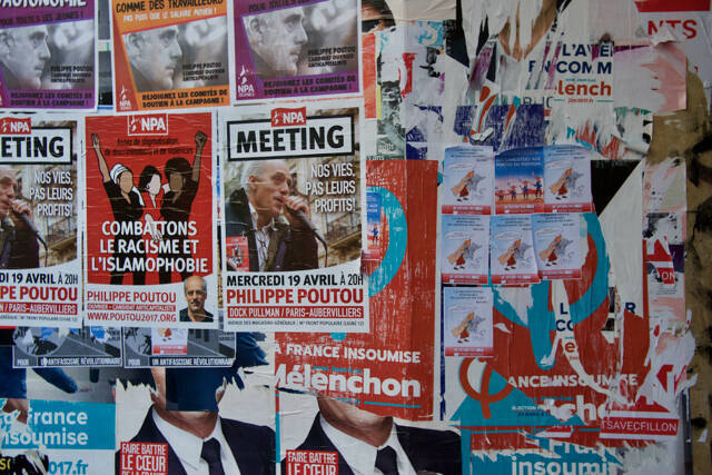 やるかやられるか！　落書きされ放題の仏大統領選ポスター事情