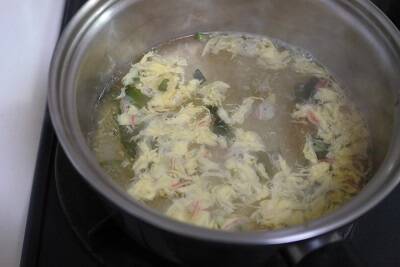フリーズドライの「本格派たまごスープ」で天津飯が作れる