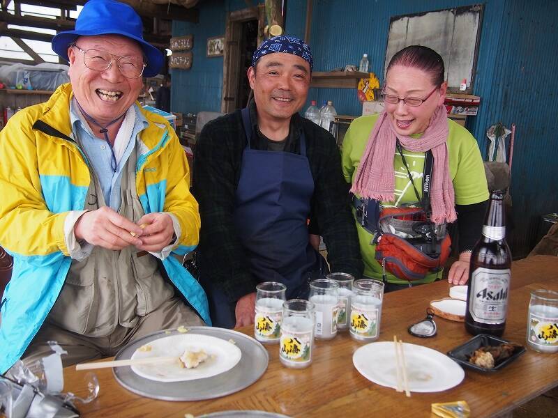 高尾山界隈の裏グルメ、春の山菜天ぷらを食べに登山してきた