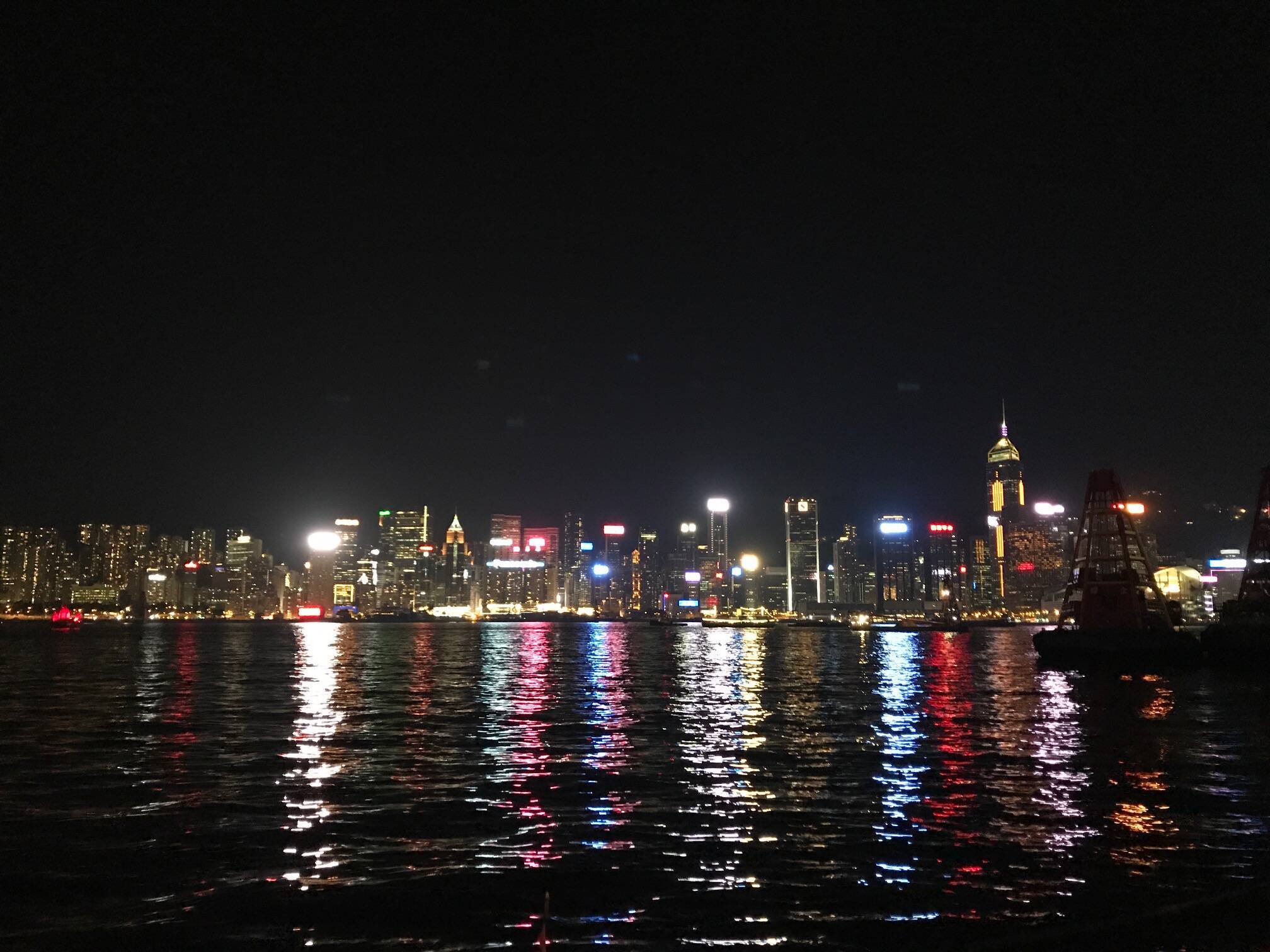 ガイドブックじゃわからない 香港 100万ドルの夜景 事情 エキサイトニュース