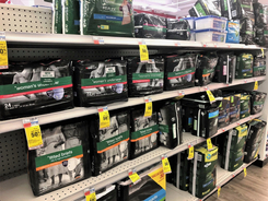 オムツ装備で年明けを待つ、NYタイムズスクエアのカウントダウンは過酷？