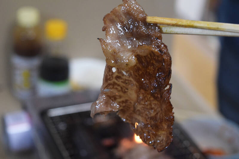 どれだけ集まる？スーパーの半額値引き肉だけで「半額焼肉パーティー」はできるのか