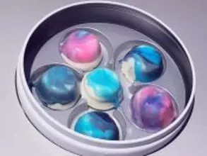 超カラフルな「ピノ」を作ってきた！　ピノ史上初の体験型イベント「pinofantasia」