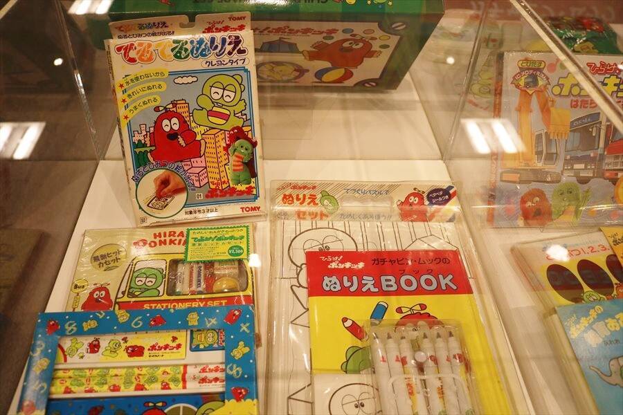 「ガチャピン・ムック」生誕45周年！　歴史を振り返る展示会がグッとくる