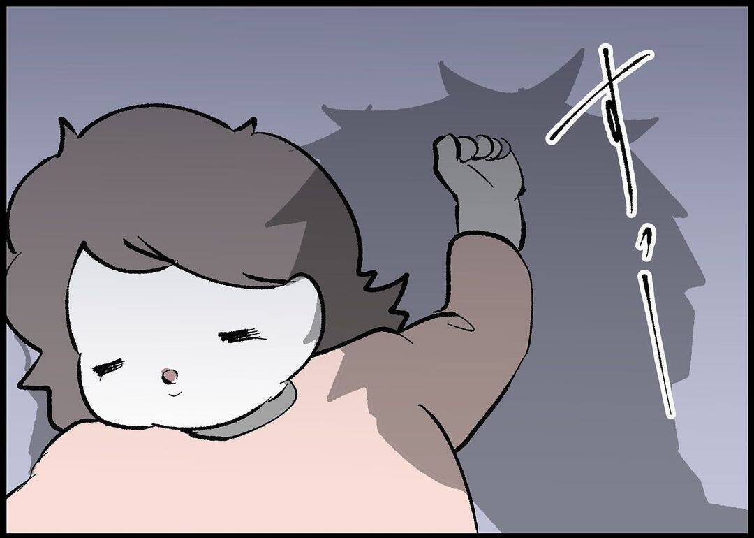 【漫画】夫は夜中にぐずついた娘を抱っこして寝かしつけていた 【僕と帰ってこない妻 Vol.475】