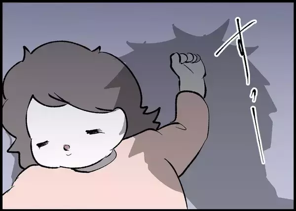 「【漫画】夫は夜中にぐずついた娘を抱っこして寝かしつけていた 【僕と帰ってこない妻 Vol.475】」の画像