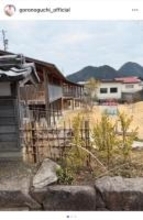 野口五郎、母親の一周忌を報告「昨日は母親の部屋で寝ました」