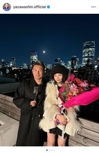 矢沢心、いい夫婦の日に高級レストランでロマンチックディナー　夫・魔裟斗からのサプライズ花束に感動