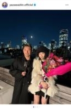 矢沢心、いい夫婦の日に高級レストランでロマンチックディナー　夫・魔裟斗からのサプライズ花束に感動